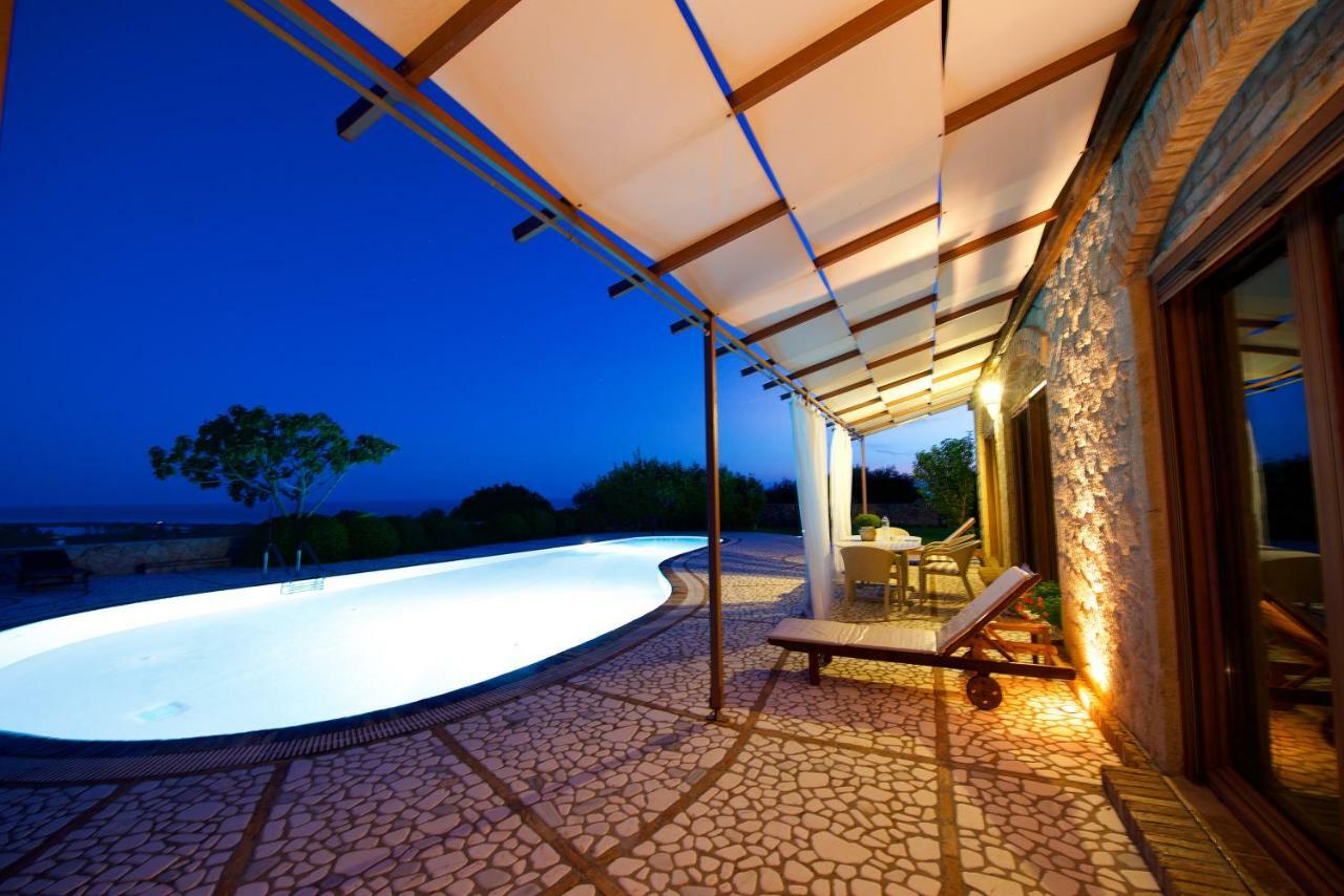 Villa Petrino Halikounas Extérieur photo