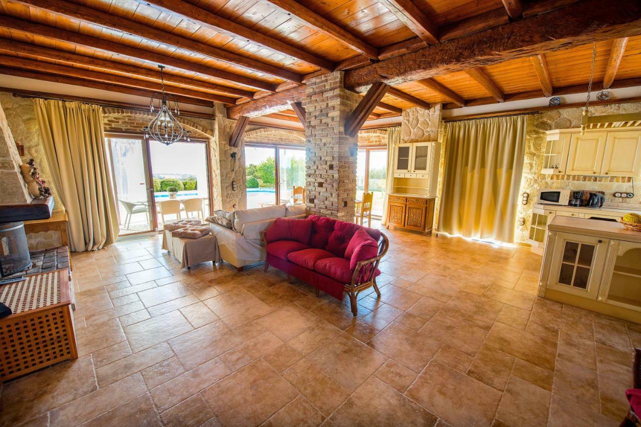 Villa Petrino Halikounas Extérieur photo